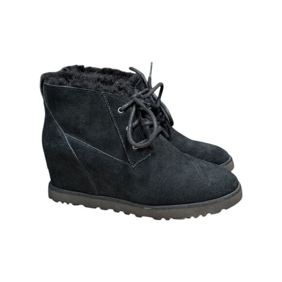 UGG Classic Femme Lace Wedge Ankle Boots Black Womens 8.5 Cozy Winter Booties - Picture 2 of 8